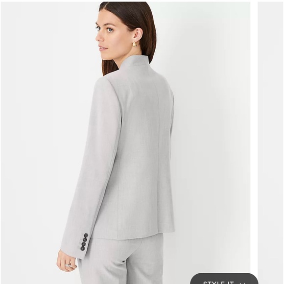 16P Ann Taylor light gray suit jacket lightly worn in excellent condition - Picture 2 of 7